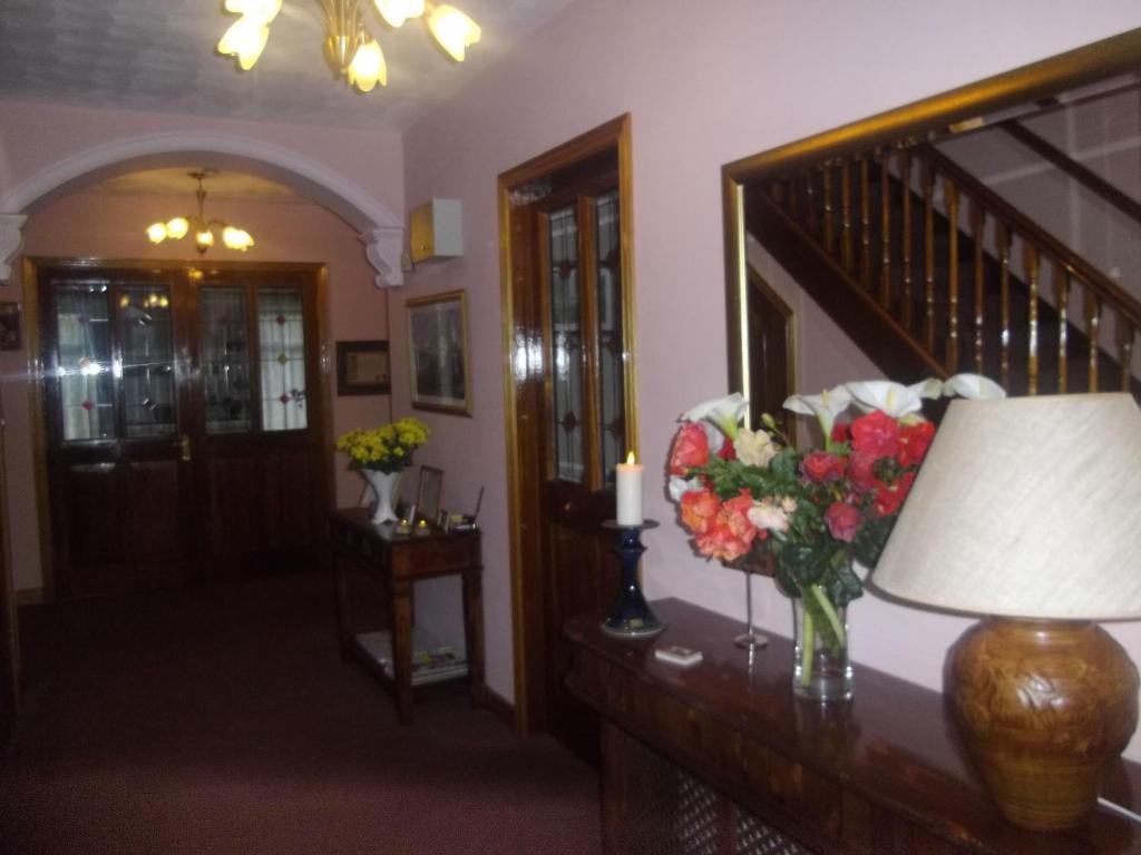 Quay West Ireland Bed & Breakfast Уестпорт Екстериор снимка