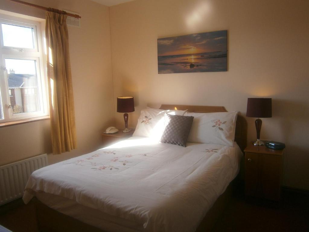 Quay West Ireland Bed & Breakfast Уестпорт Екстериор снимка