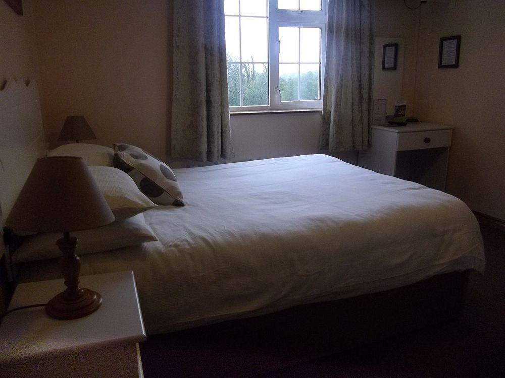 Quay West Ireland Bed & Breakfast Уестпорт Екстериор снимка